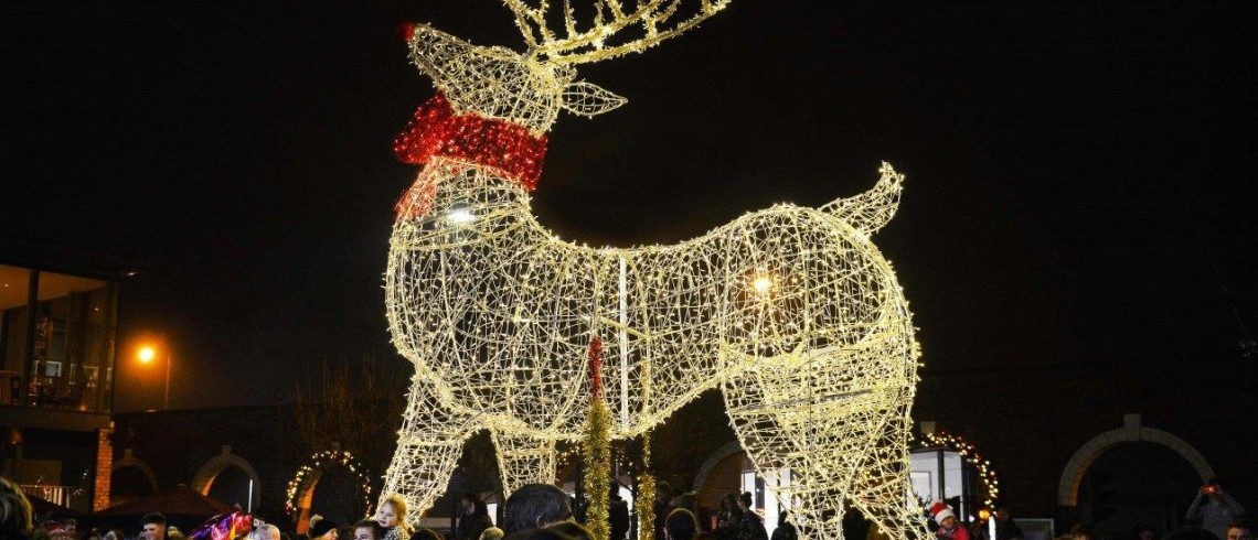 Crowds turn out in their thousands for Gainsborough’s big Christmas ...